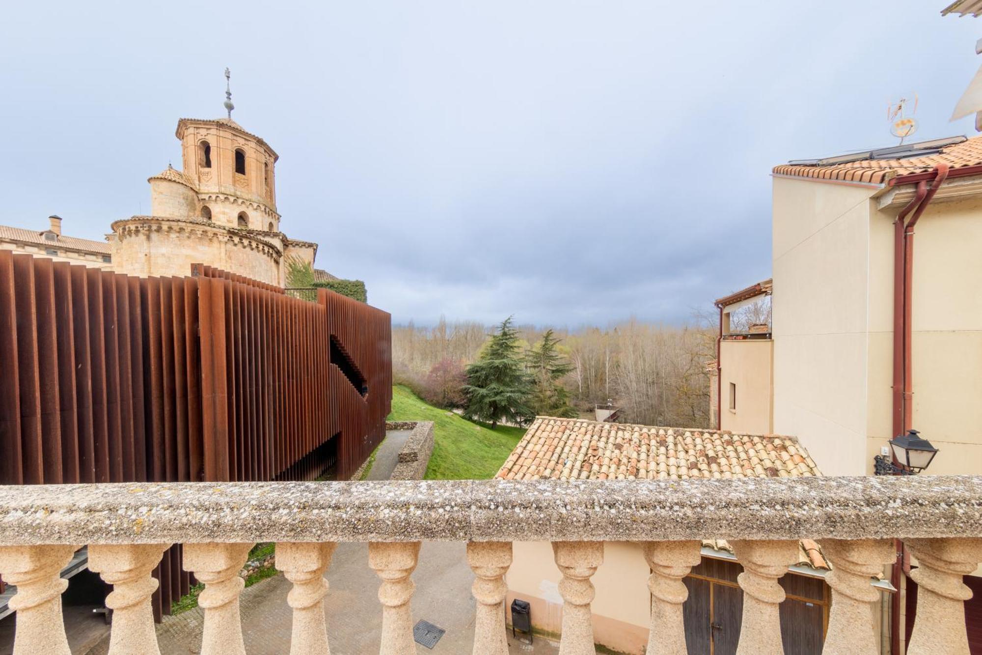 Hostal Sin Recep24H Puerta De La Villa - Pet Friendly & Restaurante Almazán Exteriör bild